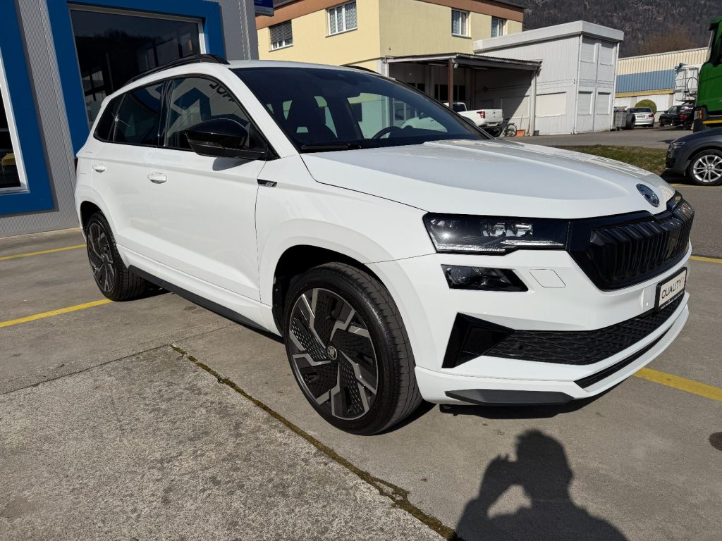 SKODA KAROQ 2.0 TSI SportLine 4x4 DSG, Benzin, Occasion / Gebraucht, Automatik - 2