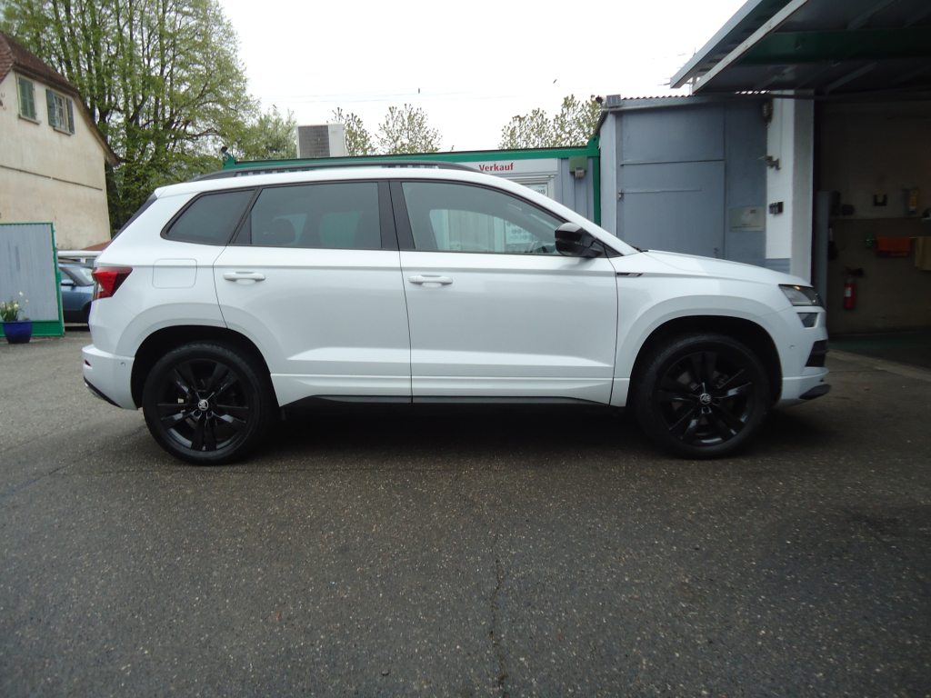 SKODA KAROQ 2.0 TSI SportLine DSG 4x4, Benzin, Occasion / Gebraucht, Automatik - 2