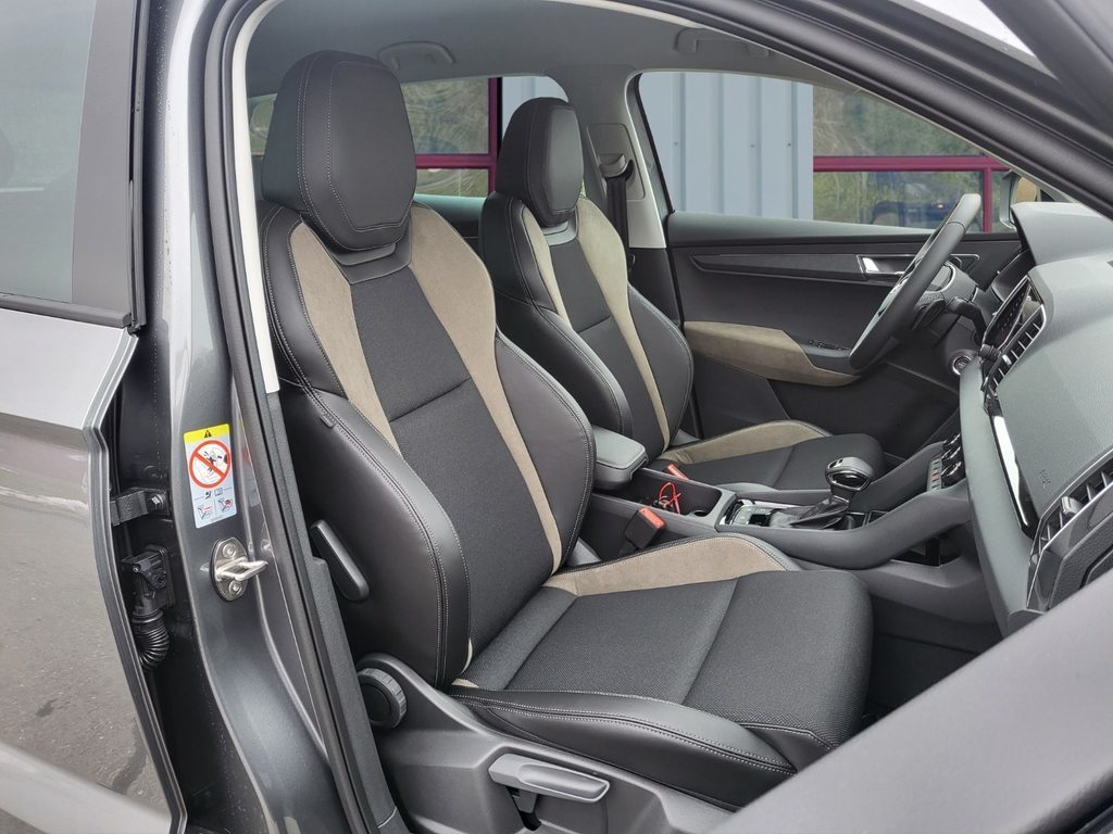 SKODA Karoq 1.5 TSI Selection DSG, Benzina, Auto dimostrativa, Automatico - 2