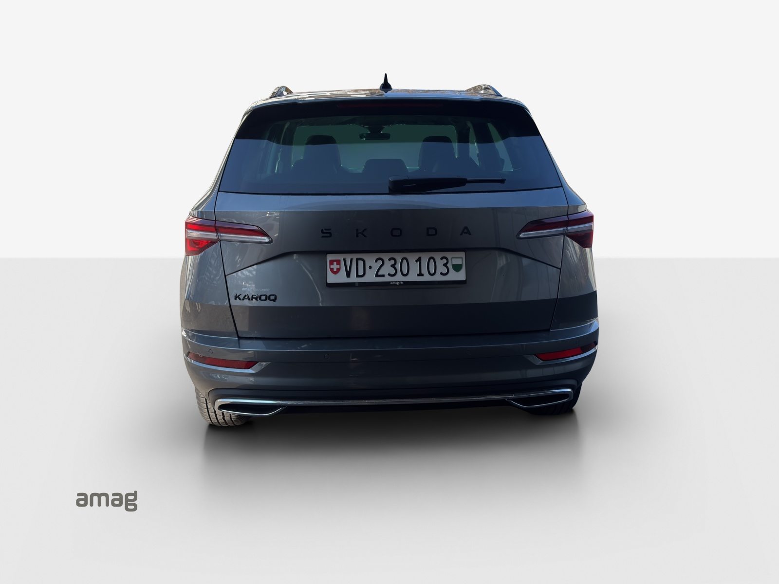 SKODA Karoq Sportline, Petrol, Ex-demonstrator, Automatic - 4