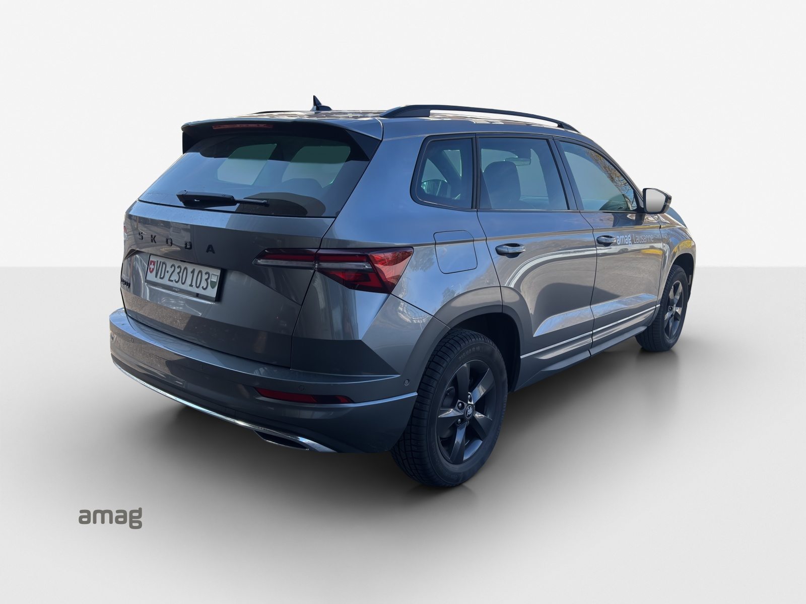SKODA Karoq Sportline, Petrol, Ex-demonstrator, Automatic - 5