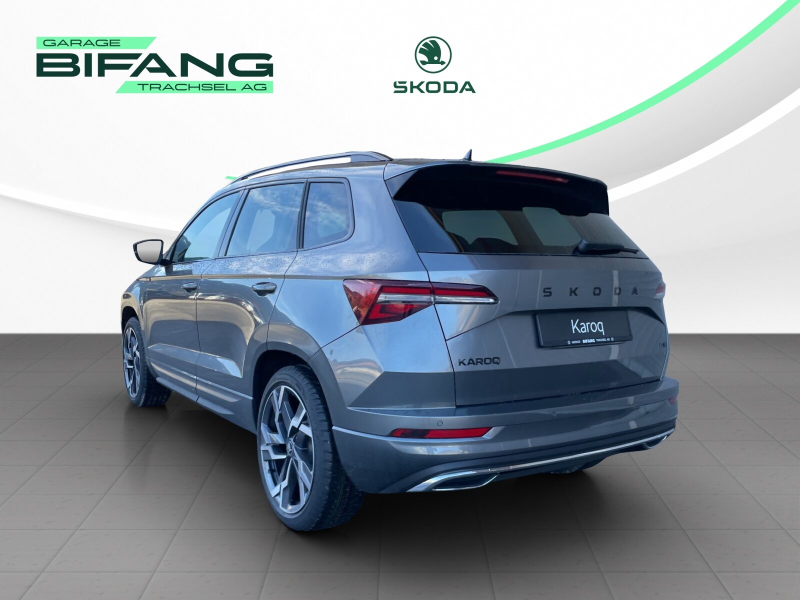 SKODA Karoq Sportline, Petrol, Ex-demonstrator, Automatic - 4