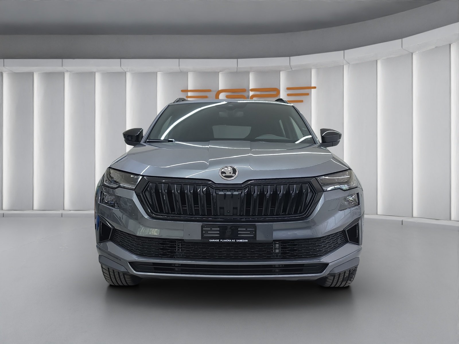 SKODA Karoq 2.0 TSI SportLine 4x4 DSG, Petrol, Ex-demonstrator, Automatic - 3