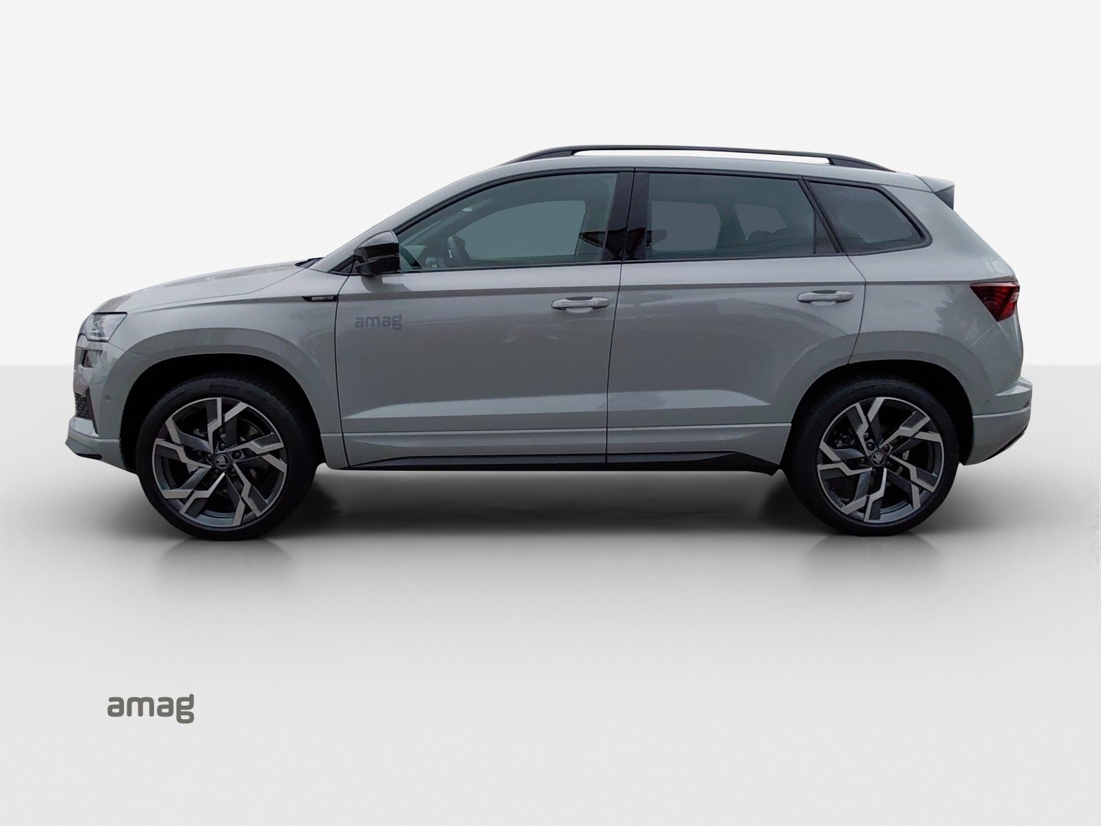 SKODA Karoq Sportline, Petrol, Ex-demonstrator, Automatic - 2