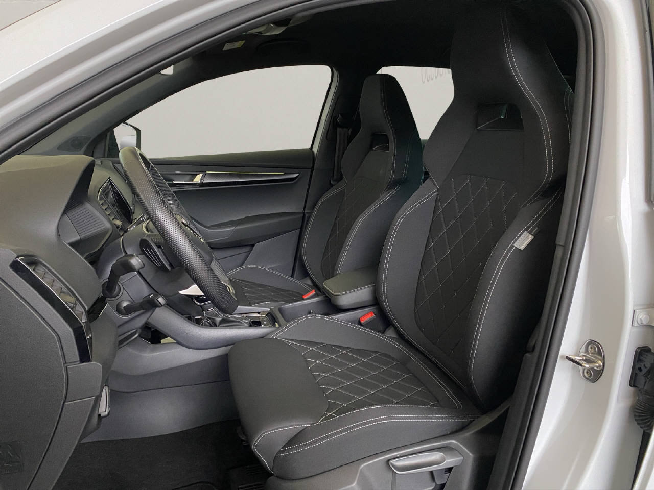 SKODA Karoq 1.5 TSI SportLine DSG, Essence, Occasion / Utilisé, Automatique - 4