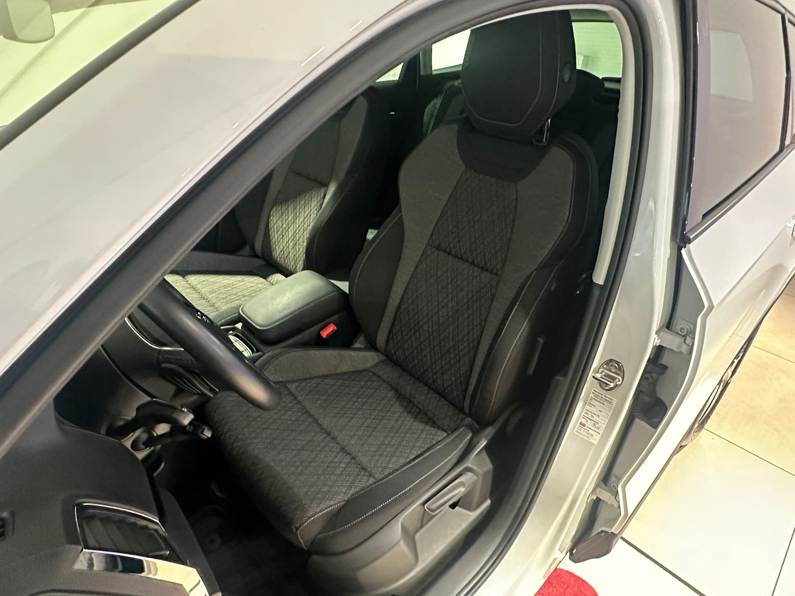 SKODA Karoq 2.0TDI Style 4x4, Diesel, Occasion / Utilisé, Automatique - 6