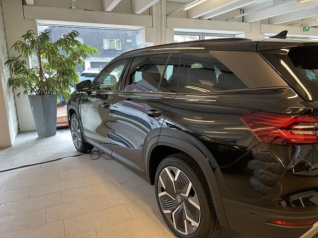 SKODA Kodiaq Selection, Diesel, New car, Automatic - 3
