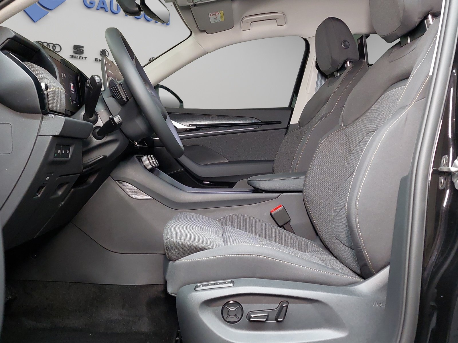 SKODA Kodiaq 1.5 TSI mHEV Selection, Mild-Hybrid Benzin/Elektro, Neuwagen, Automatik - 6