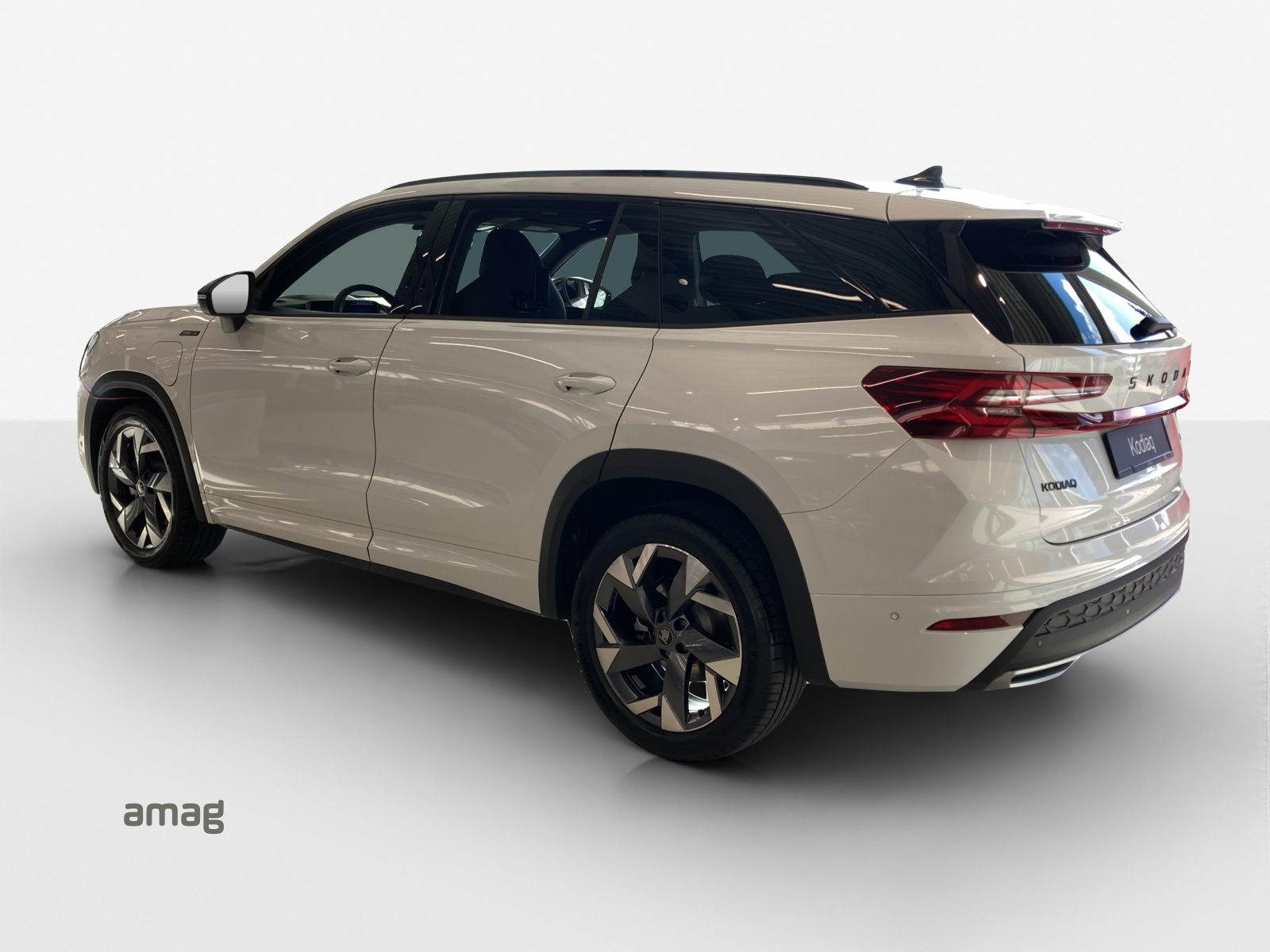 SKODA Kodiaq iV Sportline, Full-Hybrid Petrol/Electric, New car, Automatic - 2