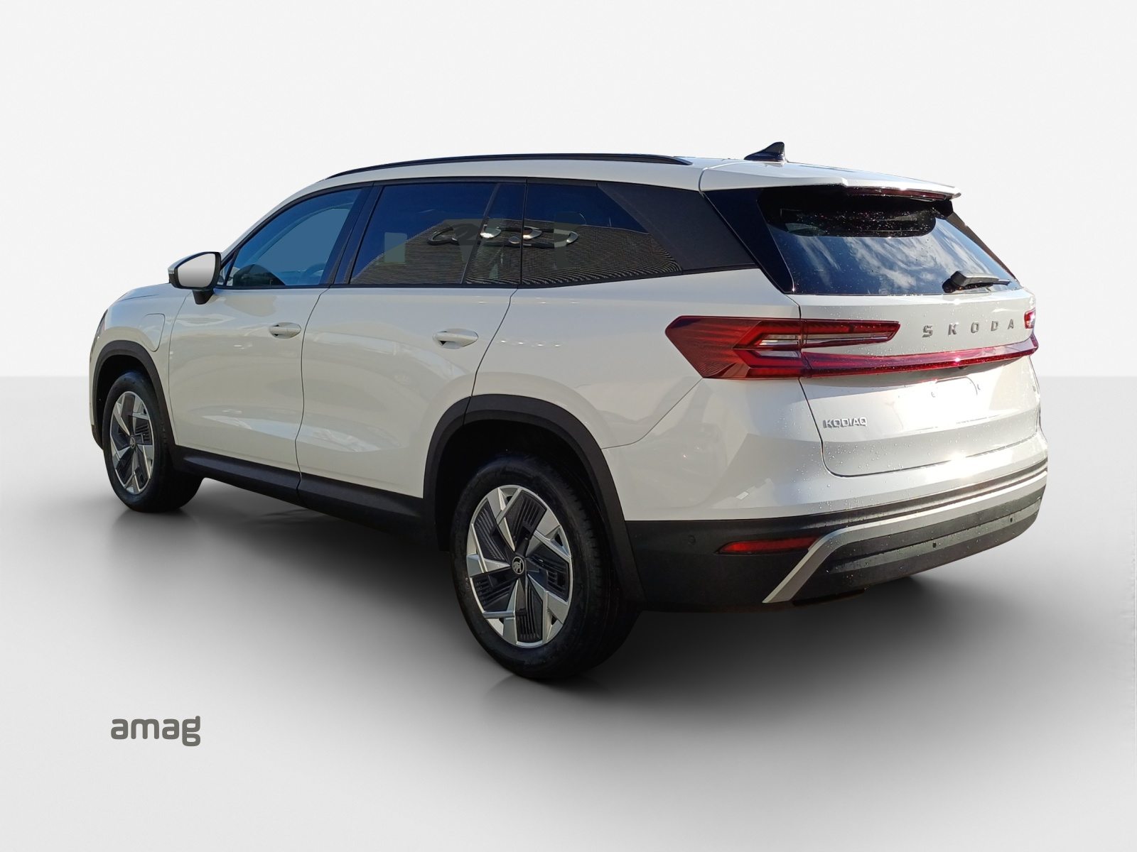 SKODA Kodiaq iV Dynamic (Netto), Voll-Hybrid Benzin/Elektro, Neuwagen, Automatik - 3