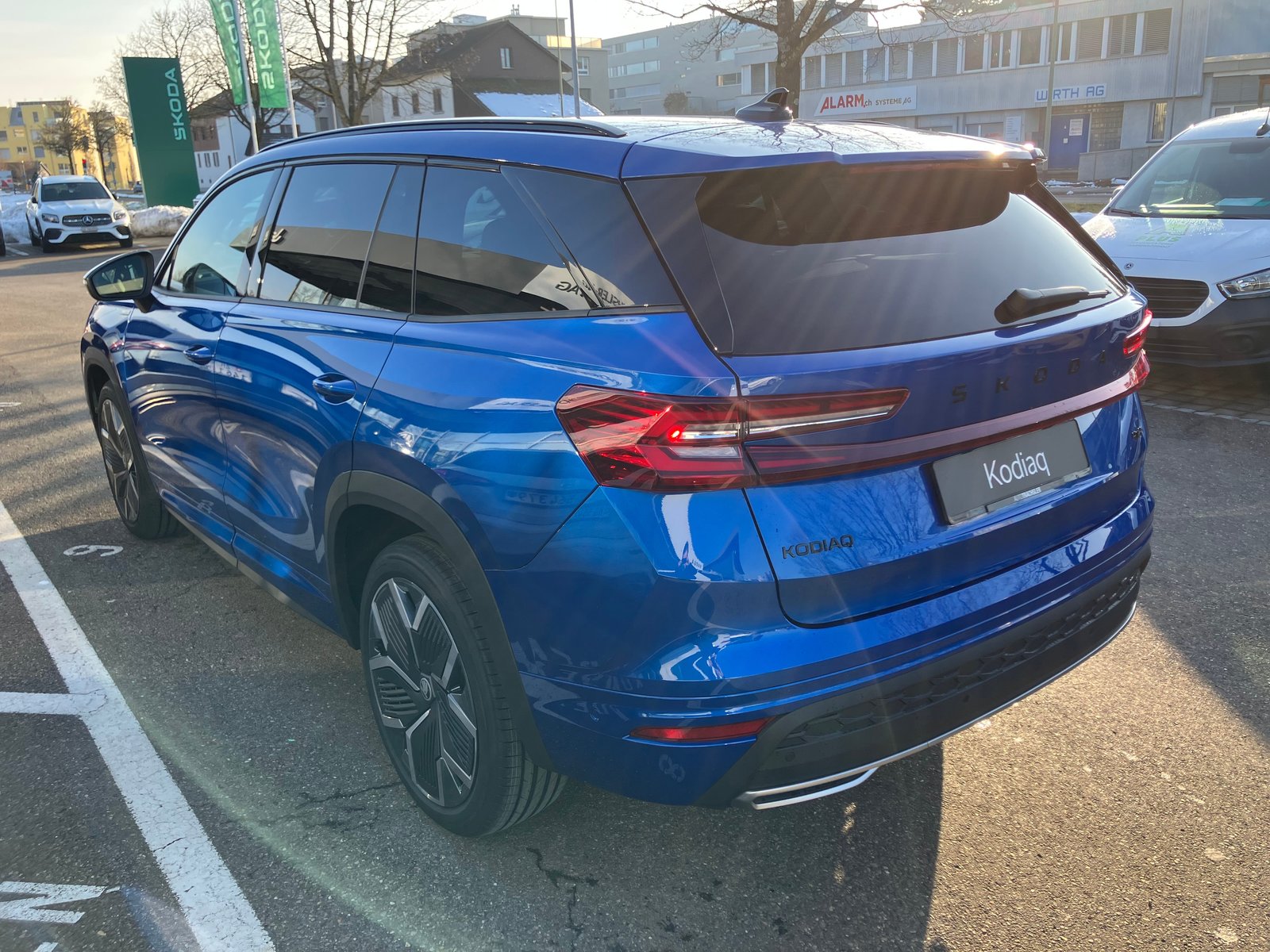 SKODA Kodiaq 2.0 TSI Sportline 4x4 DSG, Essence, Voiture nouvelle, Automatique - 3