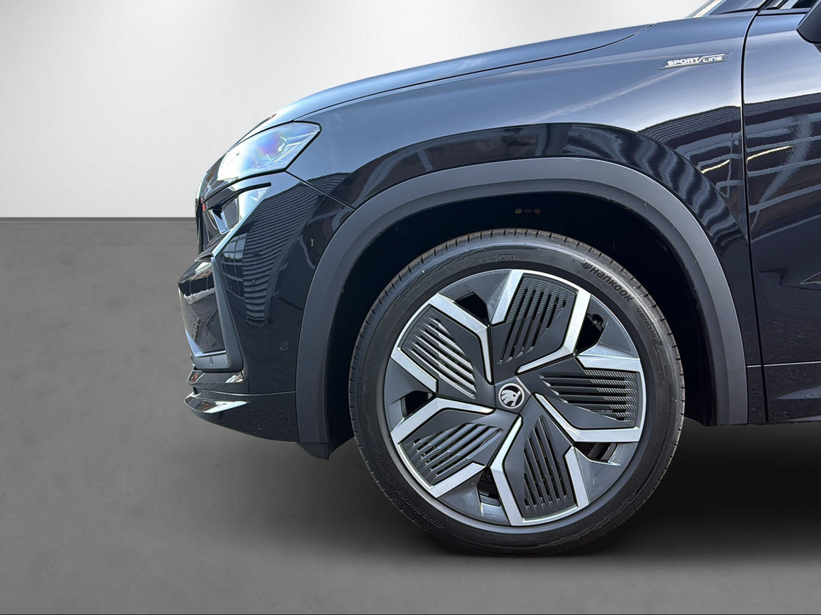 SKODA Kodiaq 2.0 TSI SportLine, Petrol, New car, Automatic - 4