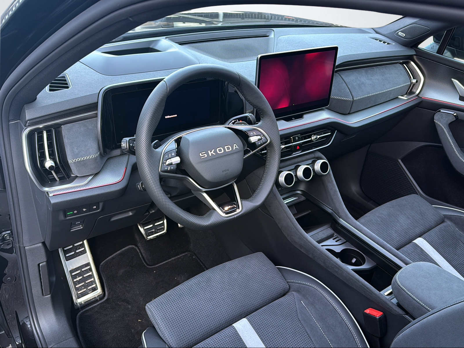 SKODA Kodiaq 2.0 TSI SportLine, Petrol, New car, Automatic - 6