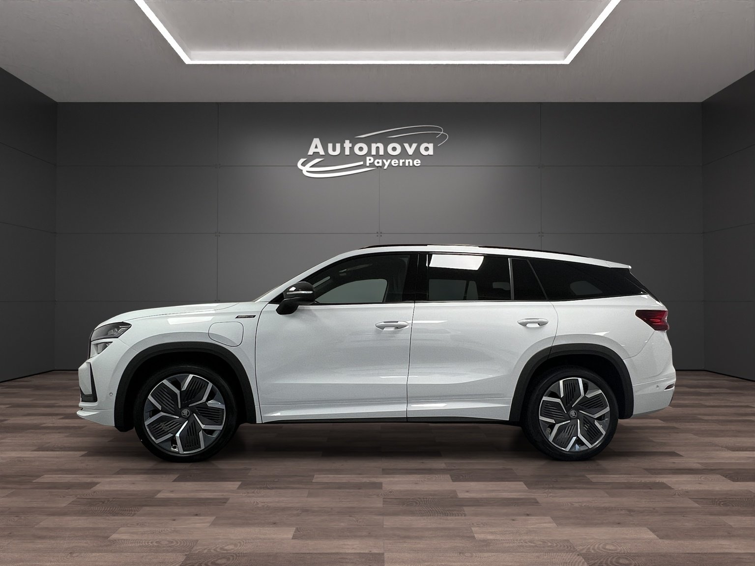 SKODA Kodiaq 1.5 TSI PHEV Sportline, Plug-in-Hybrid Benzina/Elettrica, Auto nuove, Automatico - 3