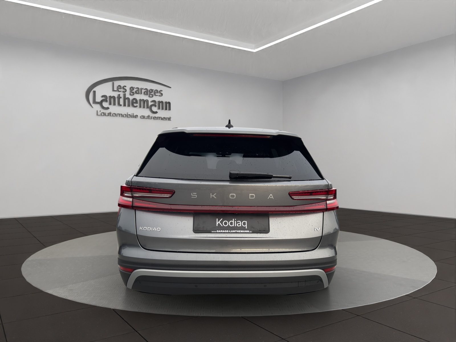 SKODA Kodiaq iV Sportline, Hybride Integrale Benzina/Elettrica, Auto nuove, Automatico - 4