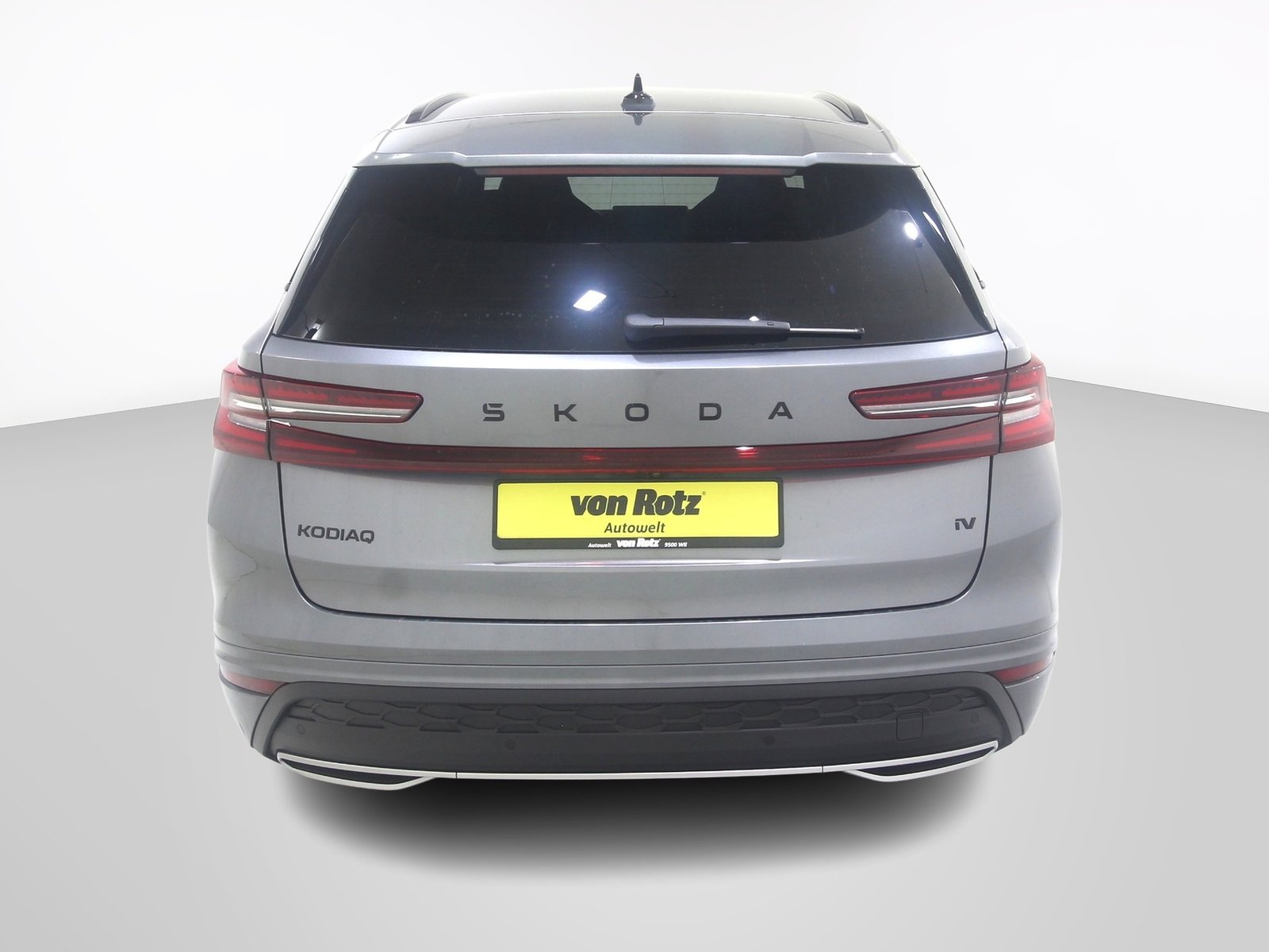 SKODA Kodiaq 1,5 TSI iV Plug-in-Hybrid Sportline, Plug-in-Hybrid Petrol/Electric, New car, Automatic - 3