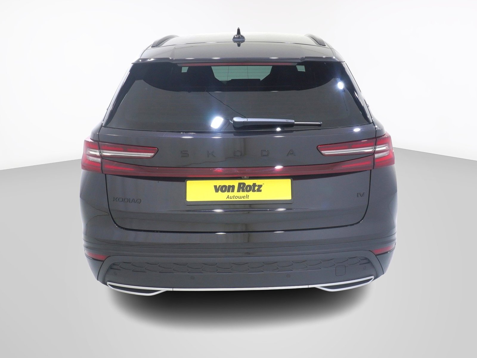 SKODA Kodiaq 1,5 TSI iV Plug-in-Hybrid Sportline, Plug-in-Hybrid Petrol/Electric, New car, Automatic - 3