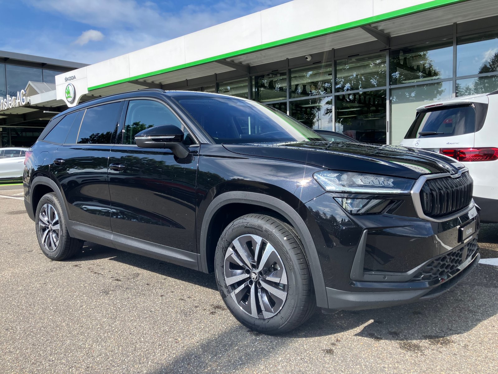 SKODA Kodiaq 2.0 TSI Dynamic 4x4 DSG, Benzin, Neuwagen, Automatik - 2