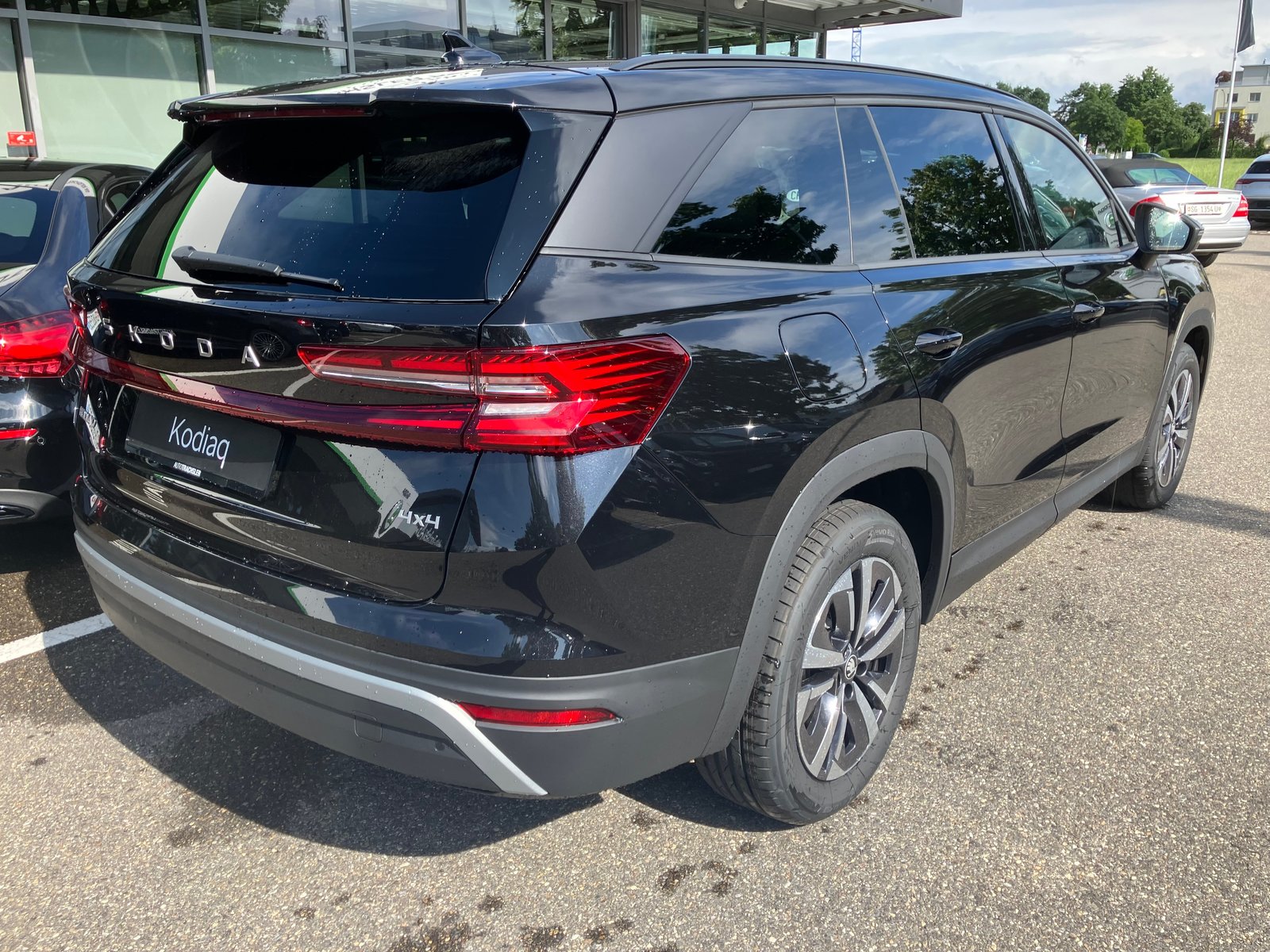 SKODA Kodiaq 2.0 TSI Dynamic 4x4 DSG, Benzin, Neuwagen, Automatik - 3