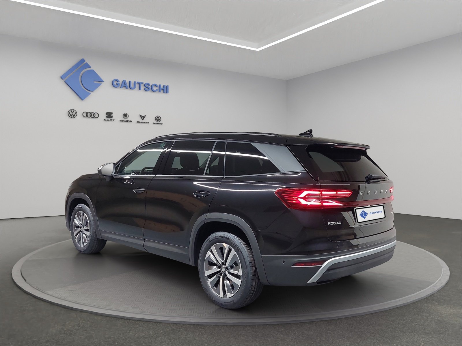 SKODA Kodiaq 2.0 TSI Dynamic 4x4, Benzina, Auto nuove, Automatico - 3