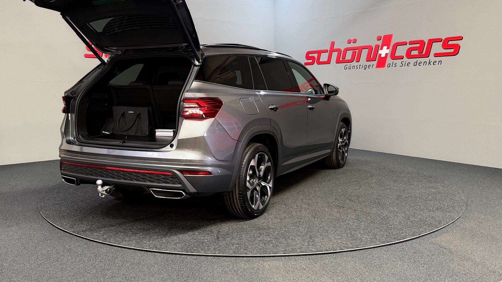 SKODA Kodiaq 2.0 TSI RS 4x4 7 Plätze, Benzin, Neuwagen, Automatik - 7