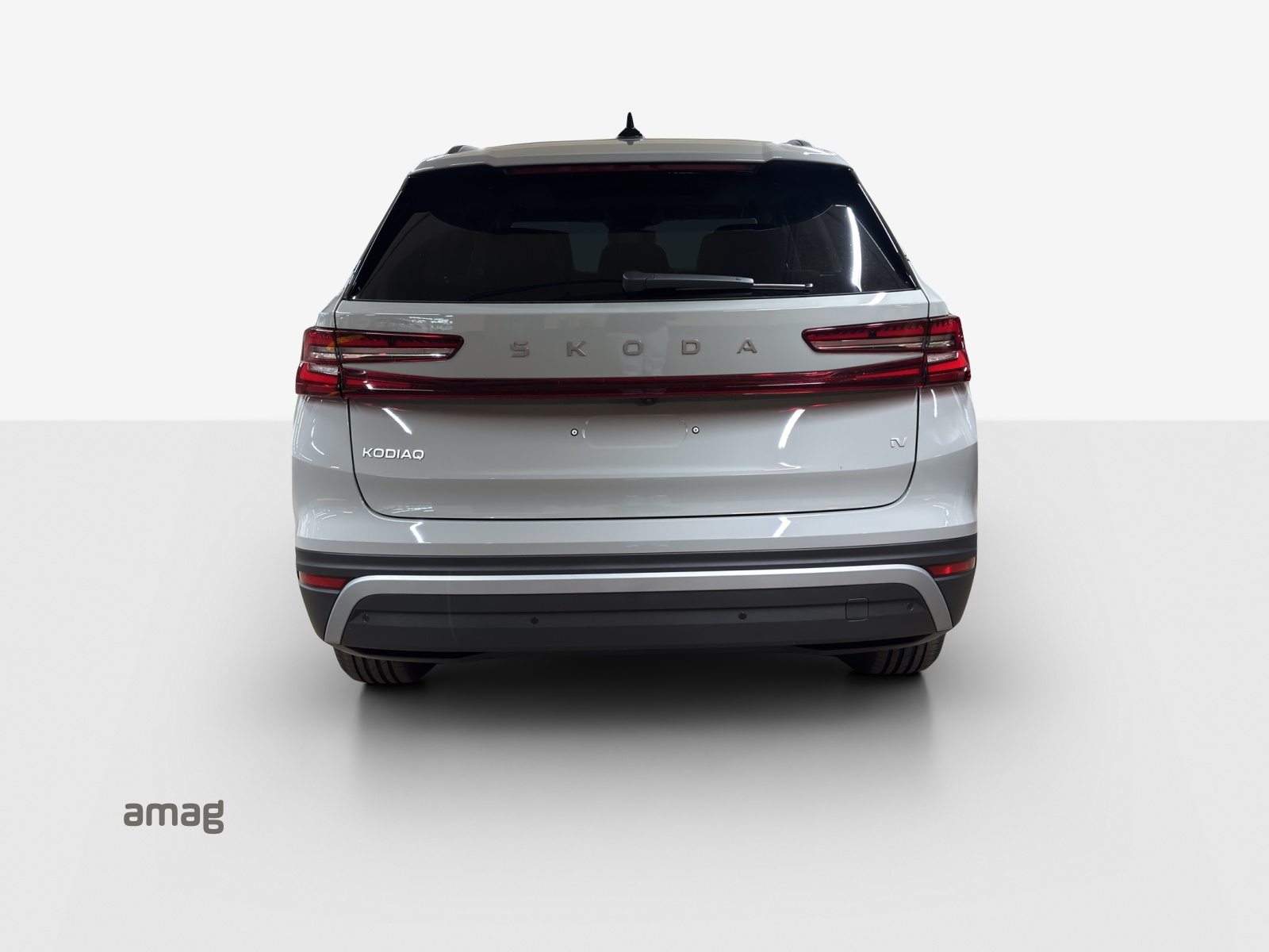 SKODA Kodiaq iV Dynamic (Netto), Voll-Hybrid Benzin/Elektro, Neuwagen, Automatik - 4