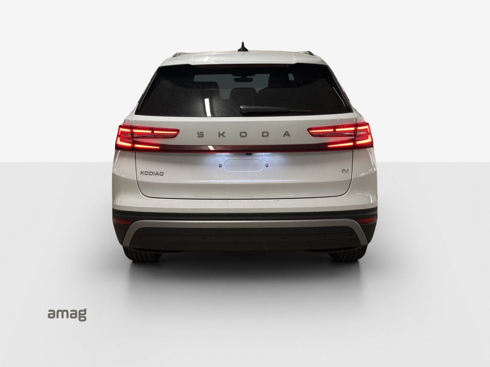 SKODA Kodiaq iV Dynamic (Netto), Voll-Hybrid Benzin/Elektro, Neuwagen, Automatik - 4