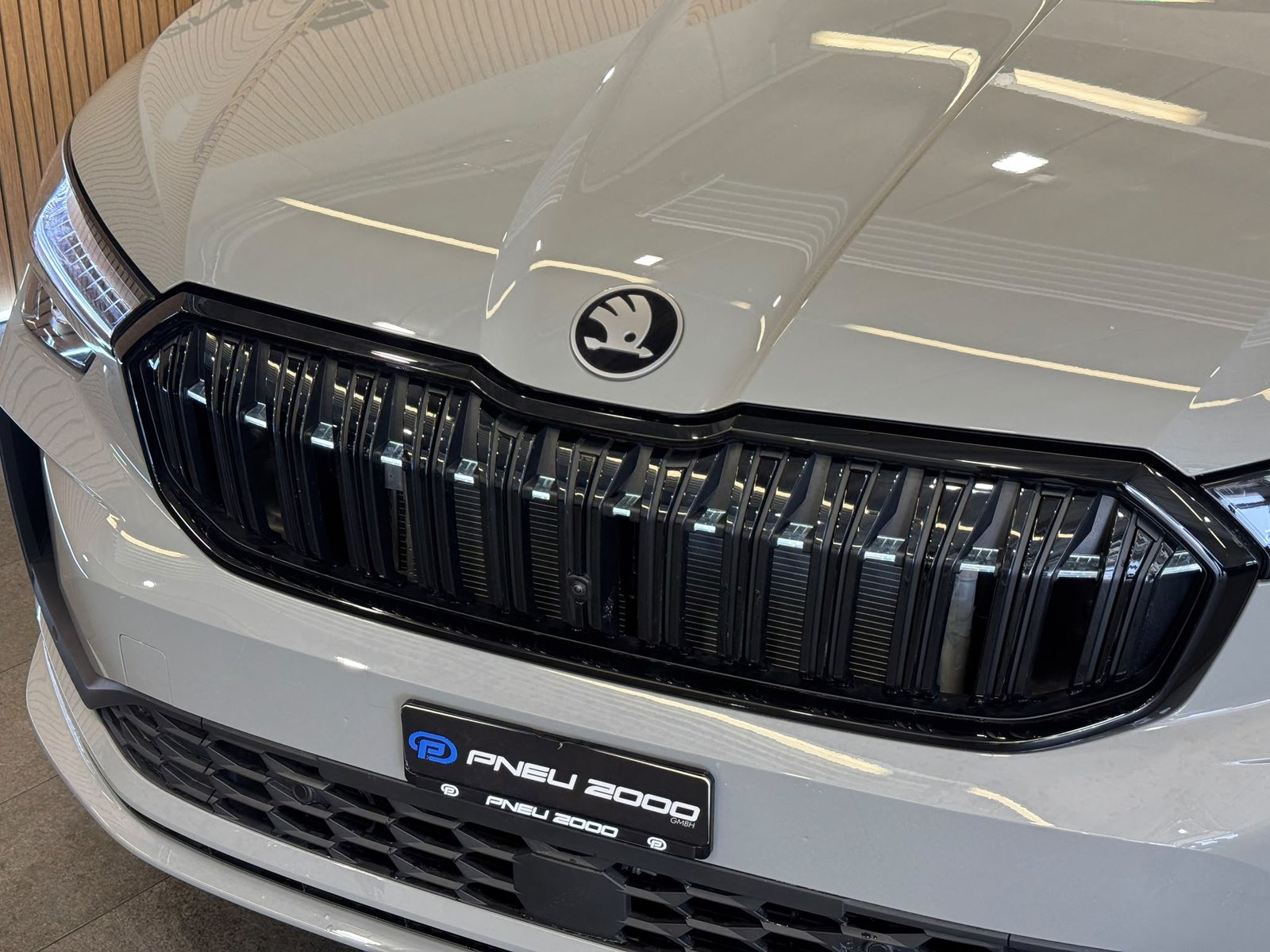 SKODA Kodiaq 1.5 TSI mHEV Selection *Steelgrey*, Hybride Léger Essence/Électricité, Voiture nouvelle, Automatique - 4