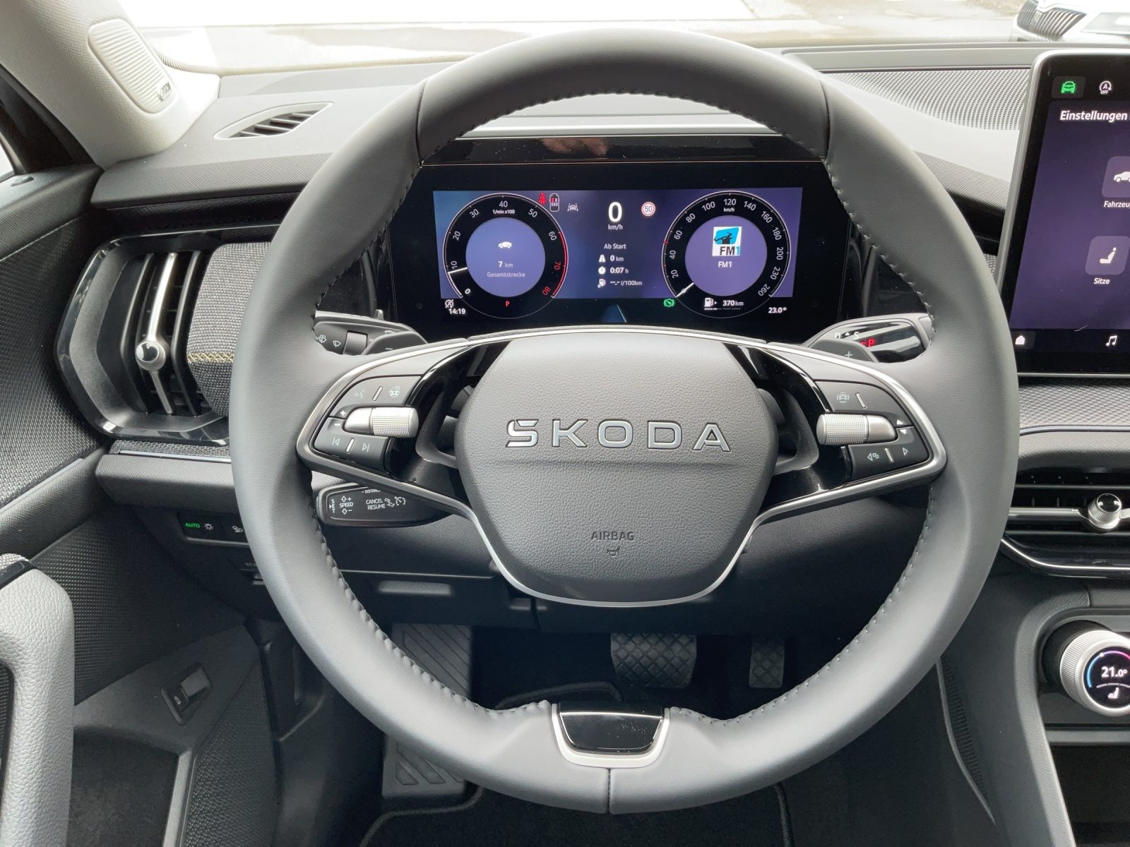 SKODA Kodiaq Dynamic (Netto), Petrol, New car, Automatic - 7