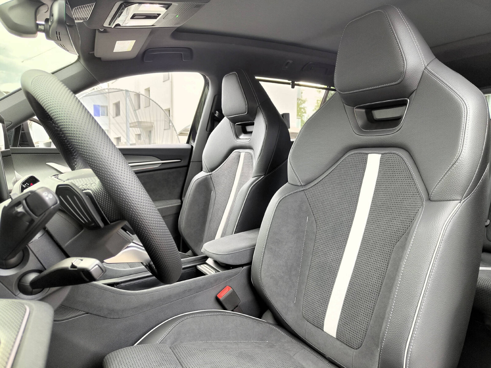 SKODA Kodiaq 2.0 TSI SportLine 4x4 DSG, Essence, Voiture nouvelle, Automatique - 6