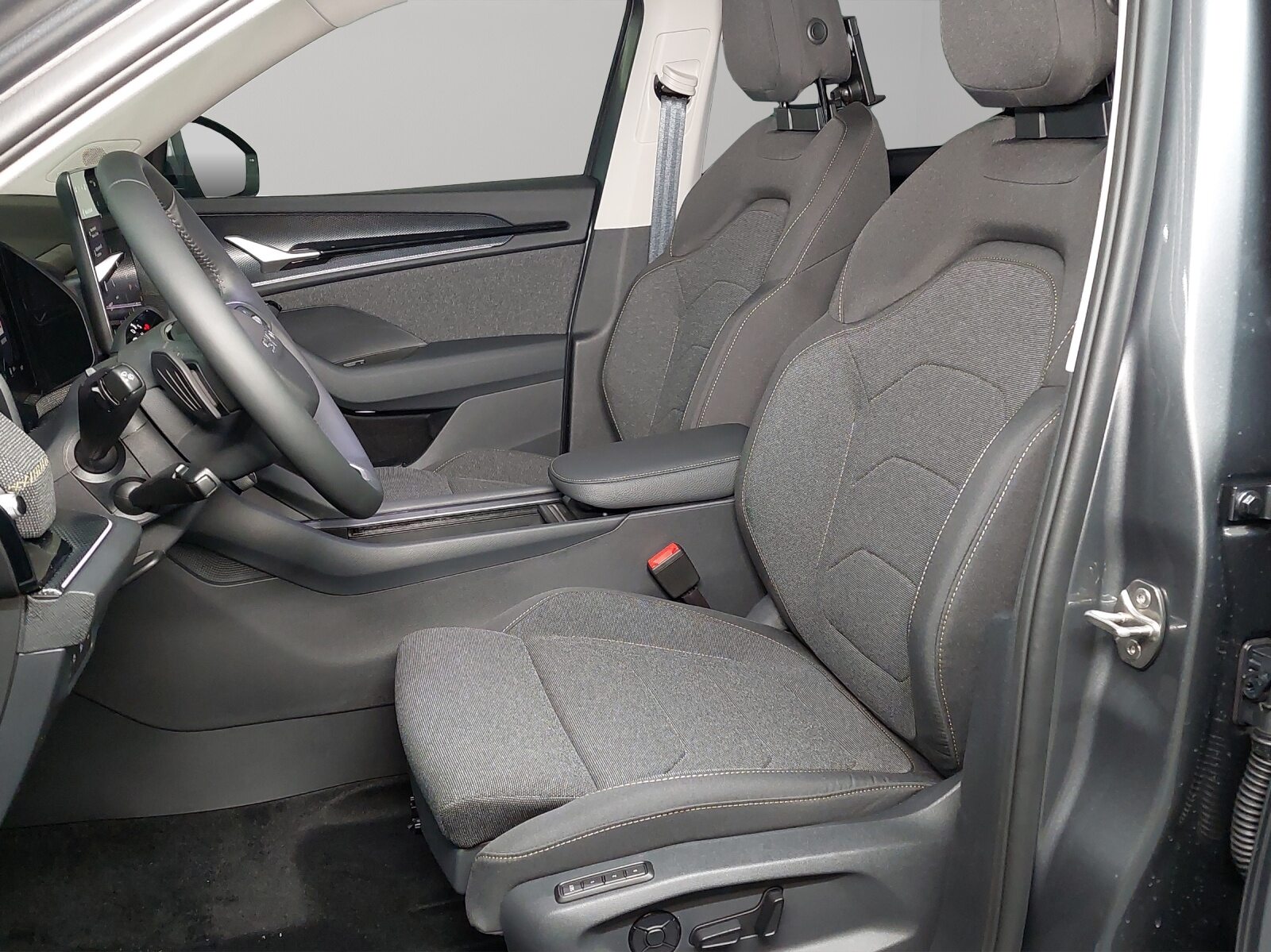 SKODA Kodiaq Dynamic (Netto), Petrol, New car, Automatic - 6