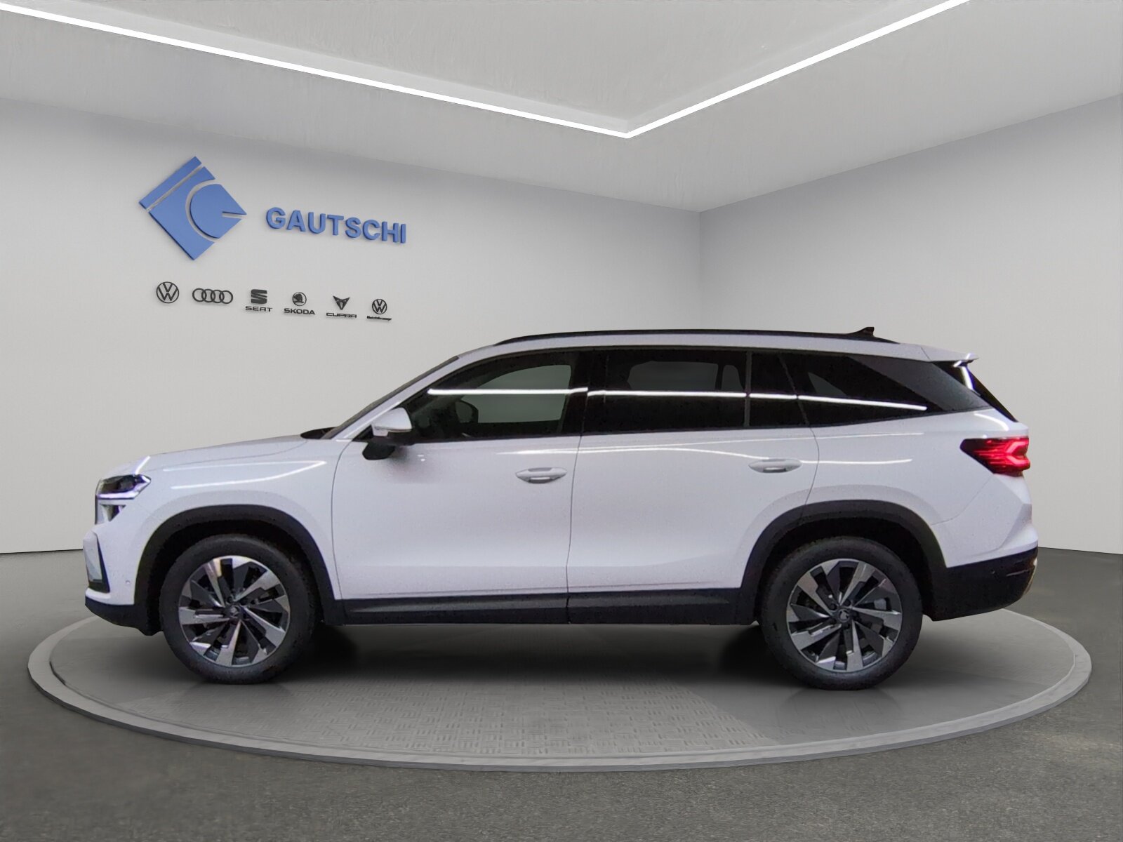 SKODA Kodiaq 2.0 TSI Dynamic 4x4, Petrol, New car, Automatic - 2