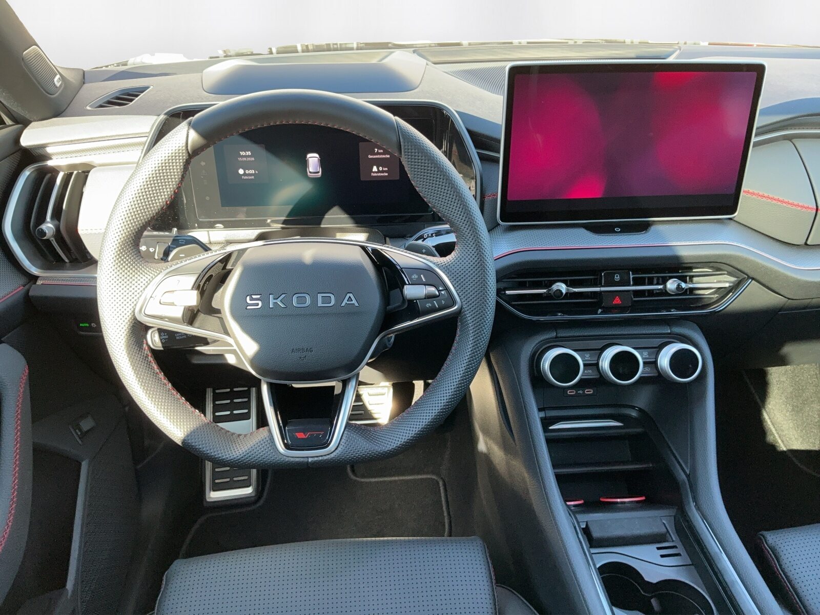 SKODA Kodiaq RS, Petrol, New car, Automatic - 7
