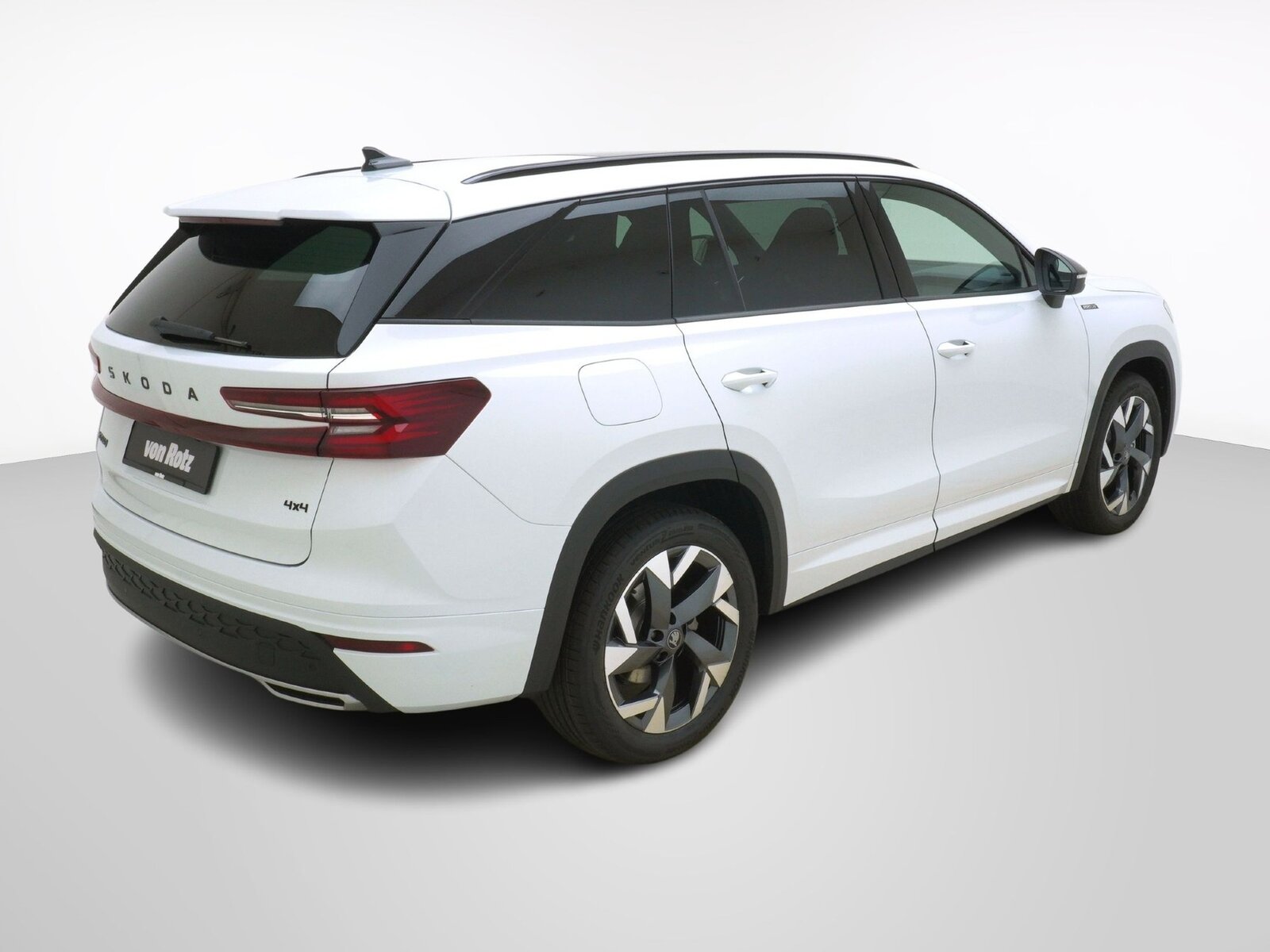 SKODA Kodiaq 2.0 TSI SportLine, Petrol, New car, Automatic - 6