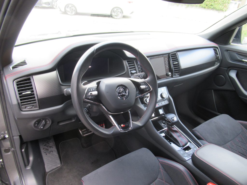 SKODA KODIAQ 2.0 TSI RS DSG, Benzin, Occasion / Gebraucht, Automatik - 5