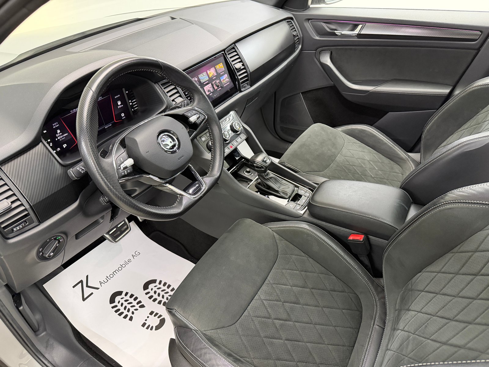 SKODA Kodiaq 2.0 TSI 4x4 Stahl Grau 7. Plätzer SportLine ★ 360° Ka, Benzin, Occasion / Gebraucht, Automatik - 7