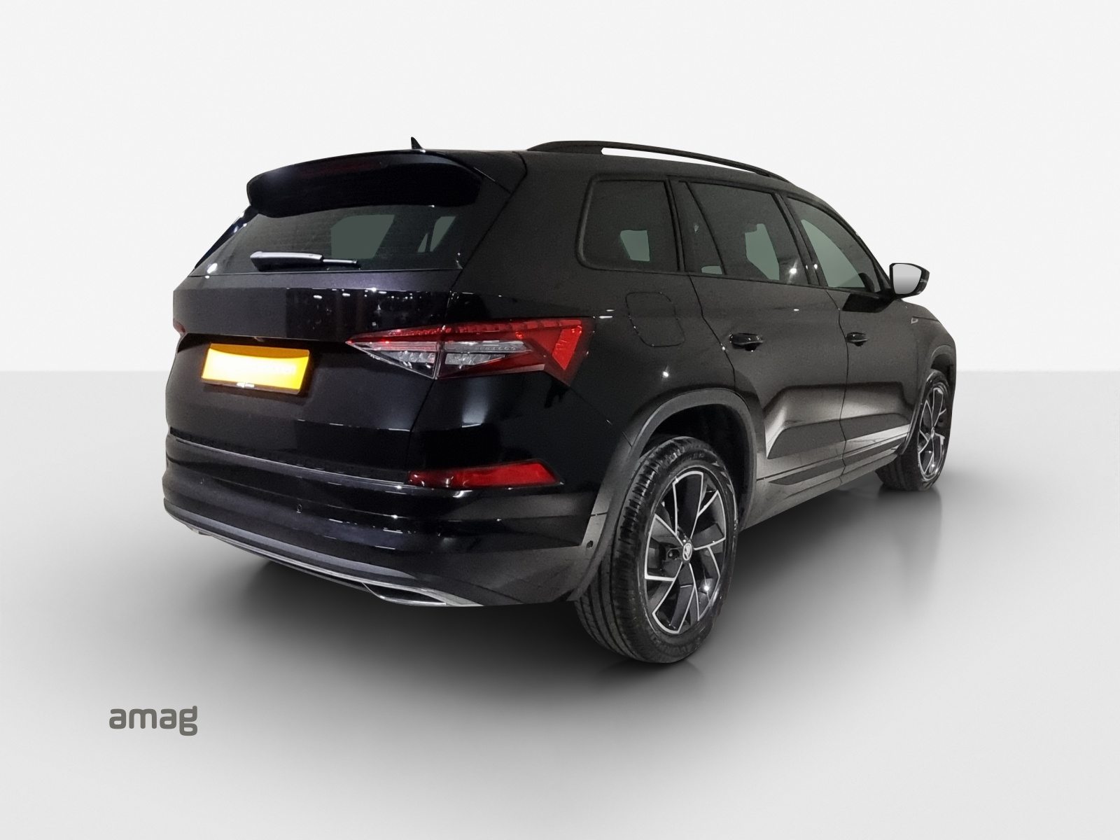 SKODA NEW KODIAQ SportLine, Petrol, Second hand / Used, Automatic - 5