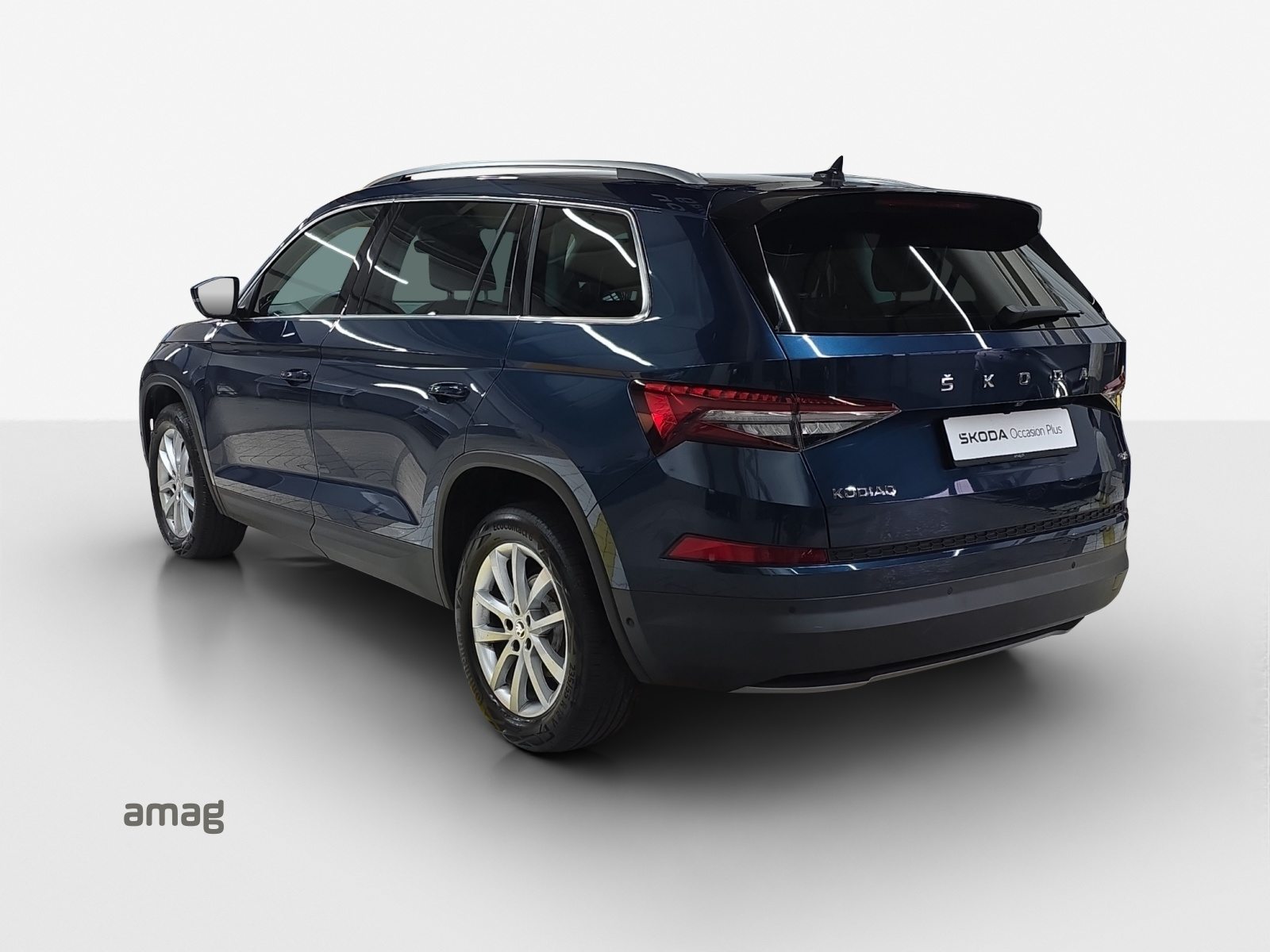SKODA NEW KODIAQ Style, Petrol, Second hand / Used, Automatic - 3