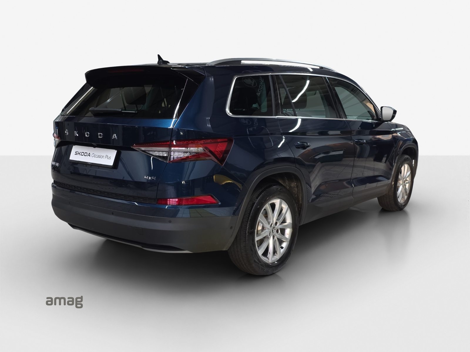 SKODA NEW KODIAQ Style, Petrol, Second hand / Used, Automatic - 5