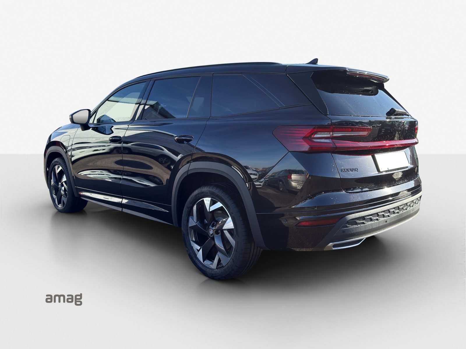 SKODA Kodiaq iV Sportline, Voll-Hybrid Benzin/Elektro, Occasion / Gebraucht, Automatik - 3