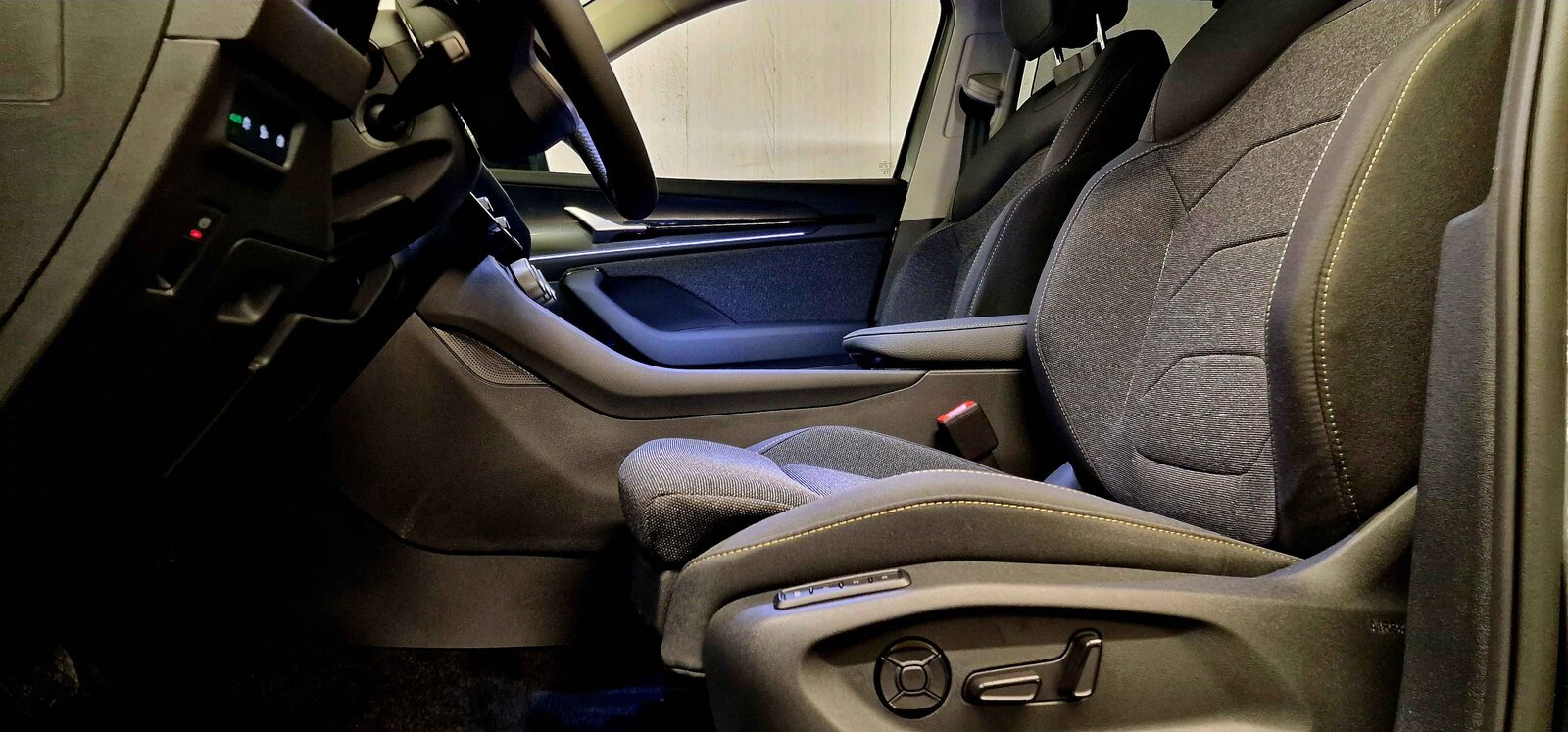 SKODA Kodiaq iV Dynamic (Netto), Full-Hybrid Petrol/Electric, Second hand / Used, Automatic - 5