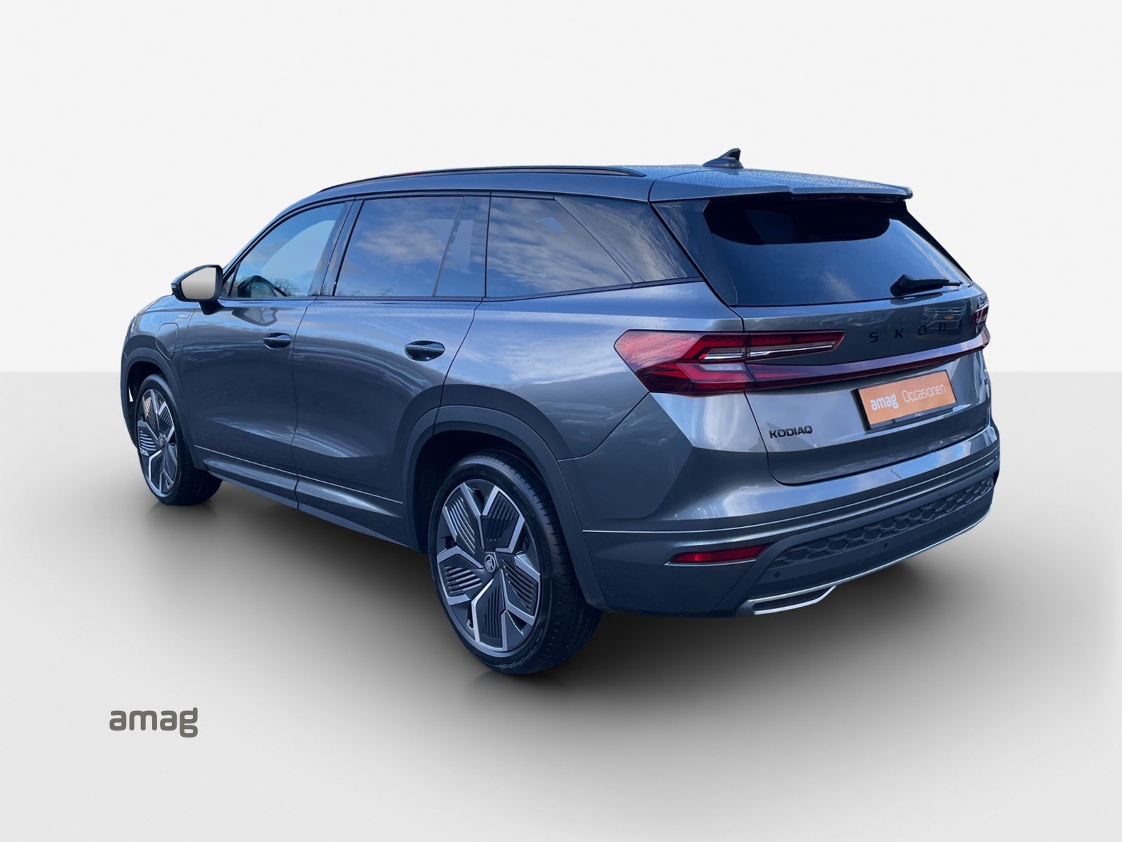 SKODA Kodiaq iV Sportline, Full-Hybrid Petrol/Electric, Second hand / Used, Automatic - 3