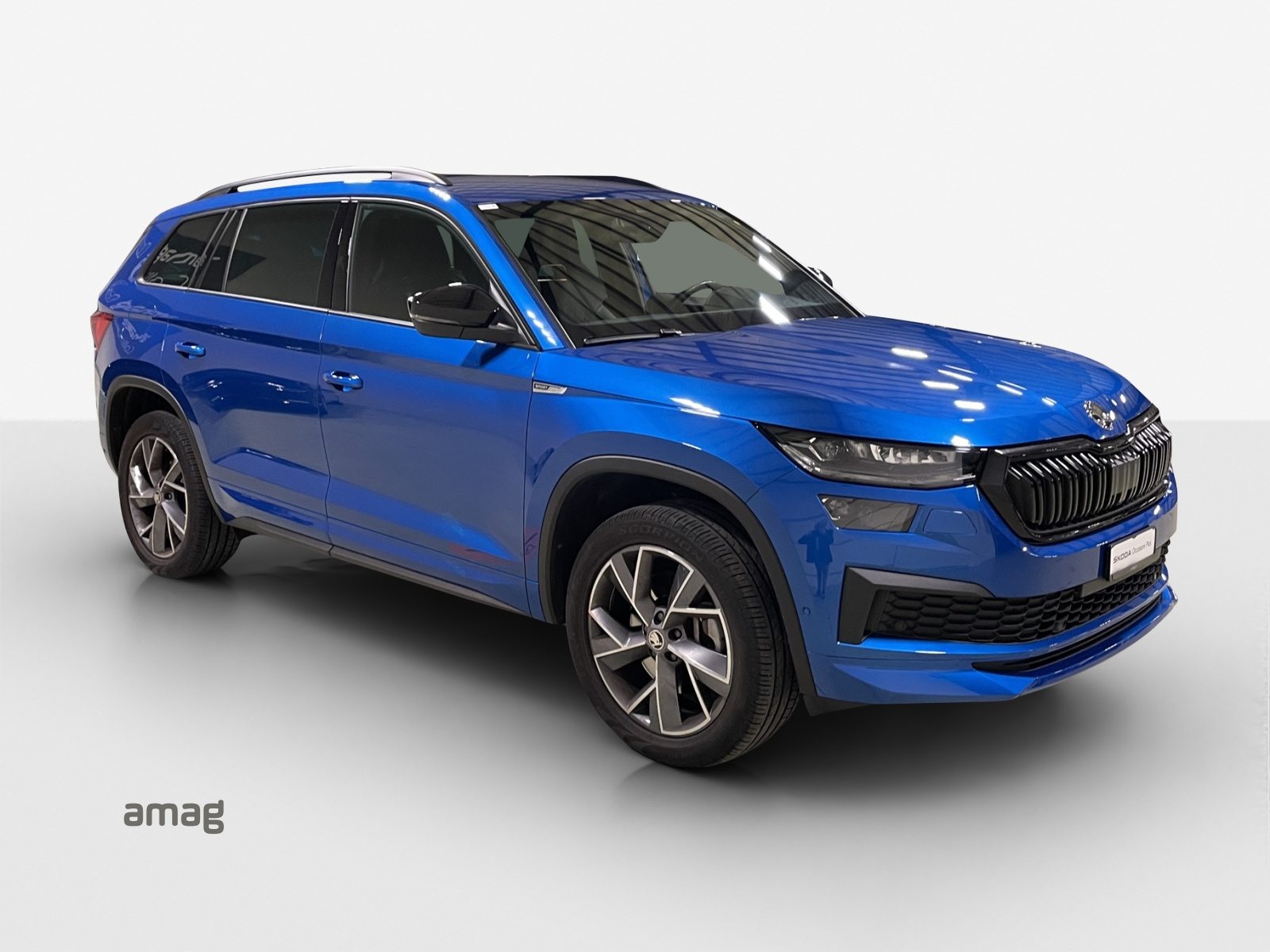 SKODA NEW KODIAQ SportLine, Petrol, Second hand / Used, Automatic - 6