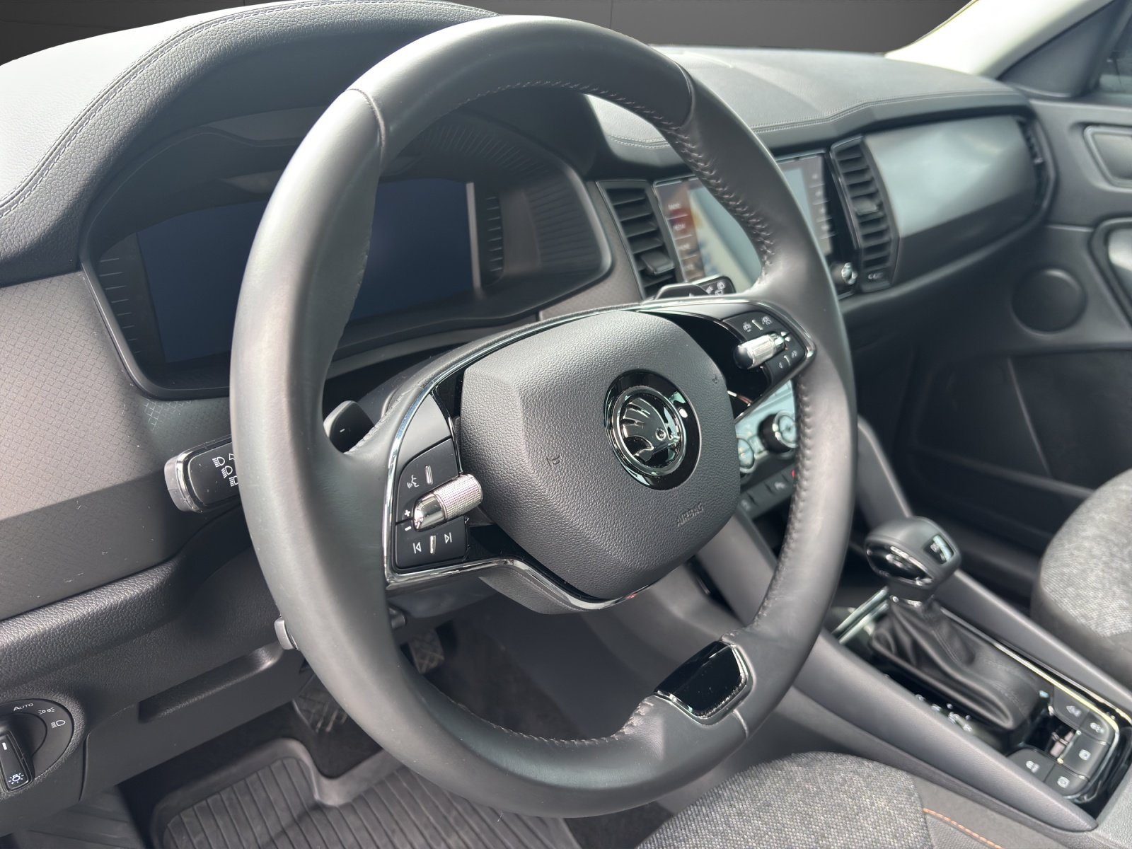 SKODA Kodiaq 2.0 TDI CR Clever 4x4 DSG, Diesel, Occasioni / Usate, Automatico - 5