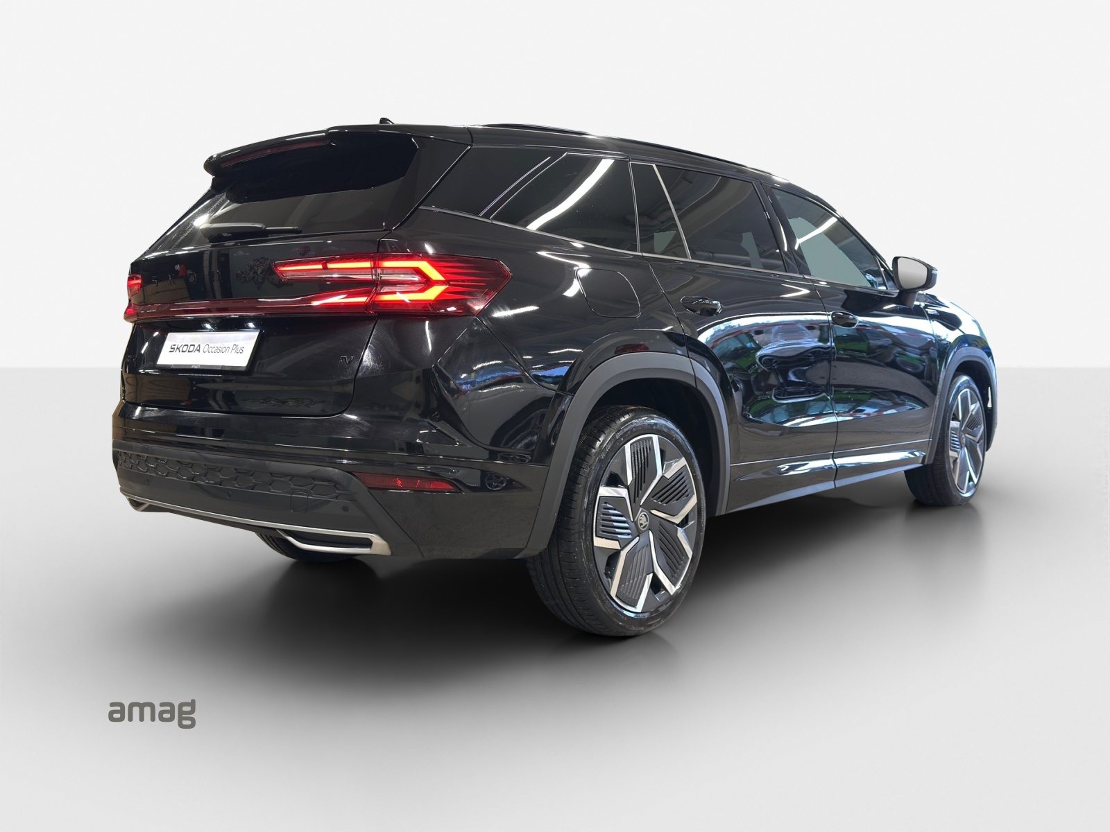 SKODA Kodiaq iV Sportline, Voll-Hybrid Benzin/Elektro, Occasion / Gebraucht, Automatik - 5