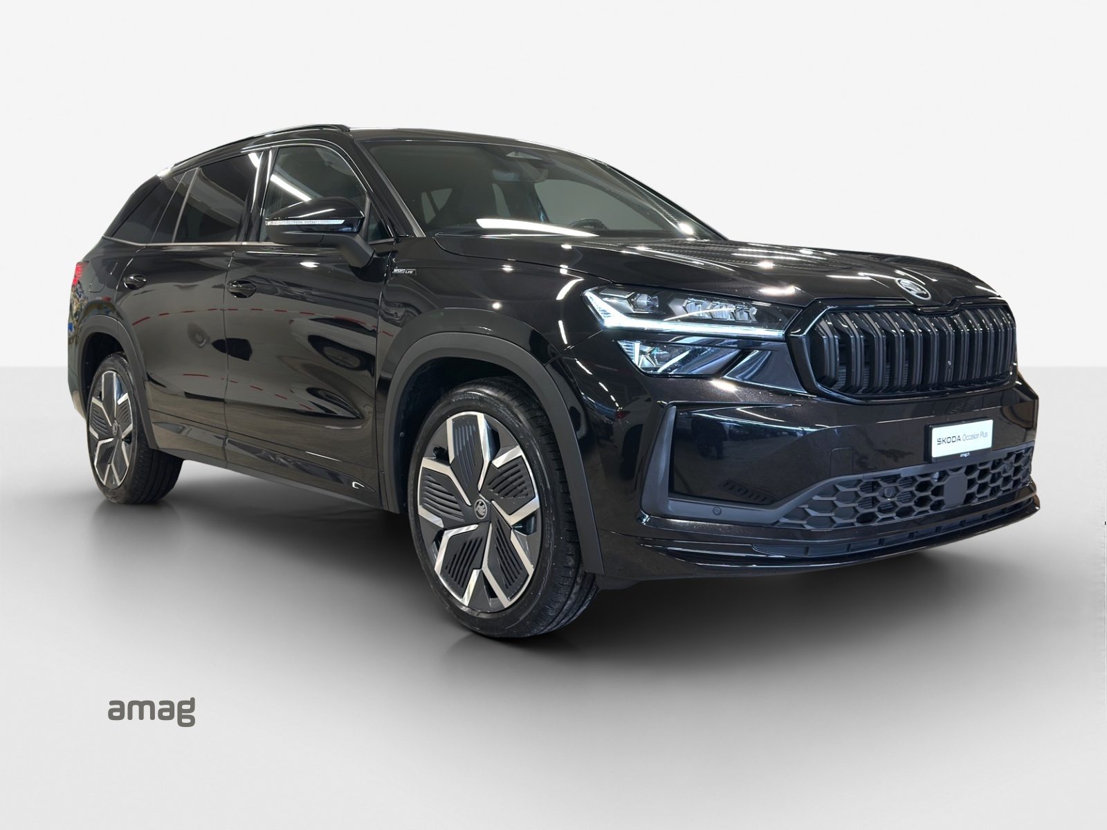 SKODA Kodiaq iV Sportline, Voll-Hybrid Benzin/Elektro, Occasion / Gebraucht, Automatik - 6
