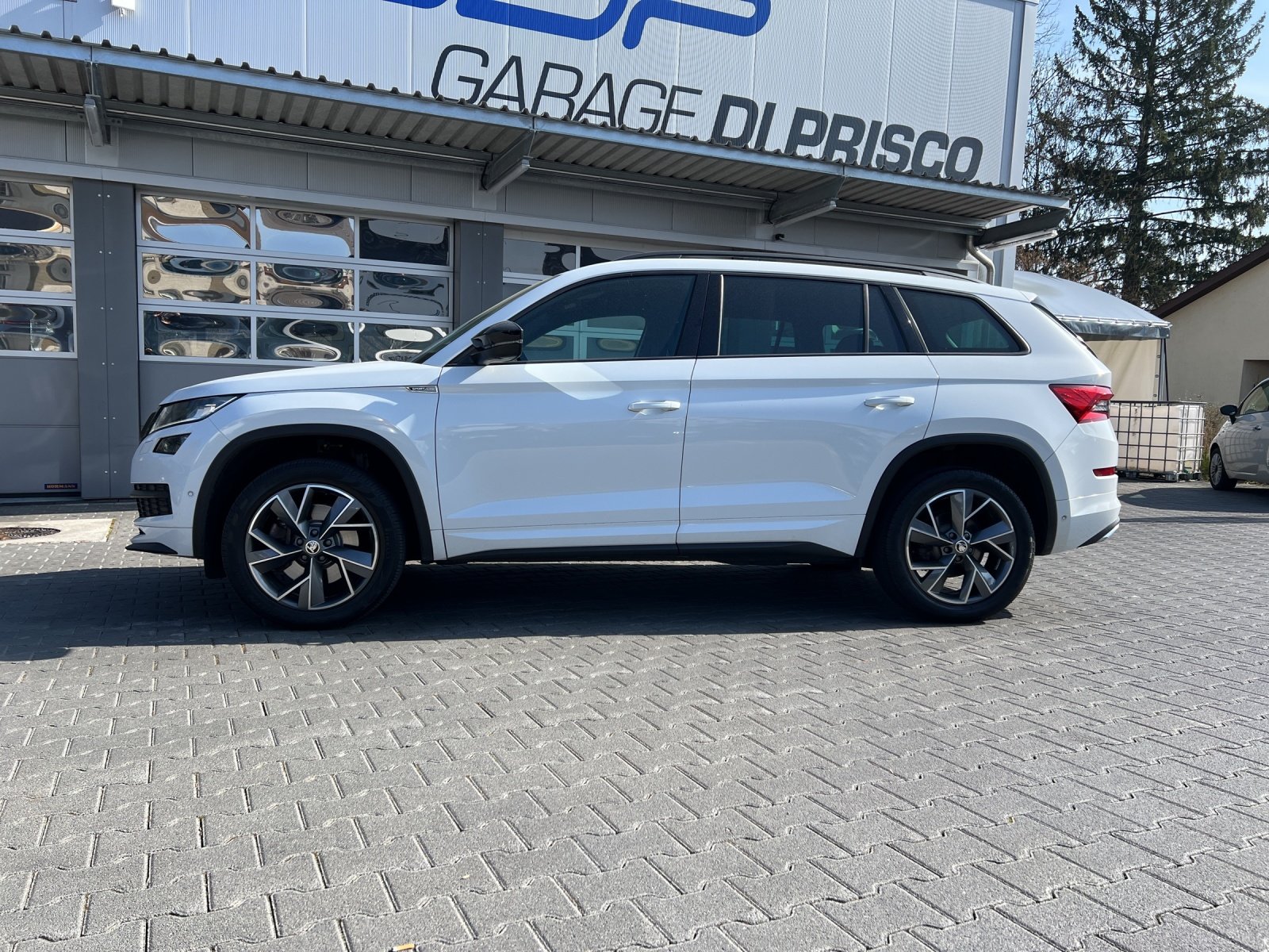 SKODA Kodiaq 2.0 TDI SCR SportLine 4x4 DSG, Diesel, Occasion / Utilisé, Automatique - 2