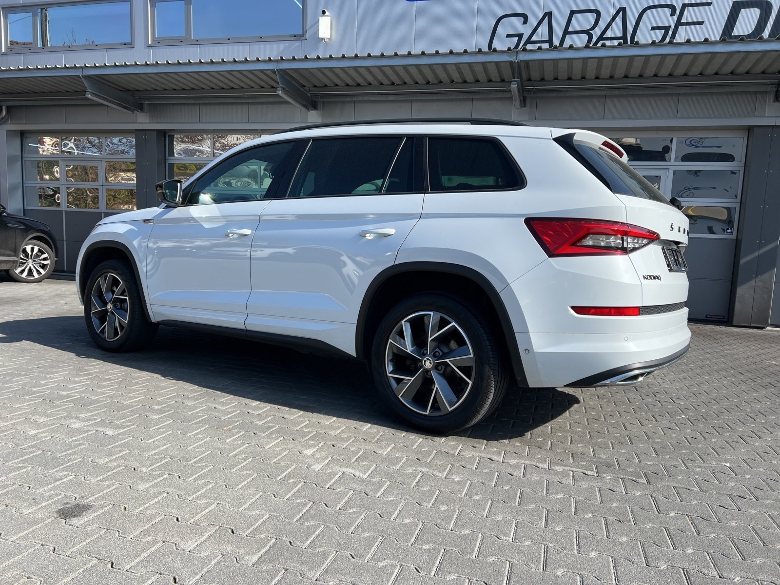 SKODA Kodiaq 2.0 TDI SCR SportLine 4x4 DSG, Diesel, Occasion / Utilisé, Automatique - 3