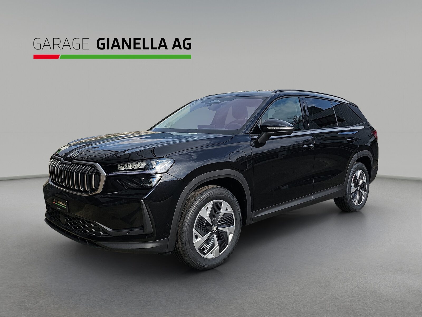 SKODA Kodiaq iV Dynamic (Netto), Full-Hybrid Petrol/Electric, Second hand / Used, Automatic