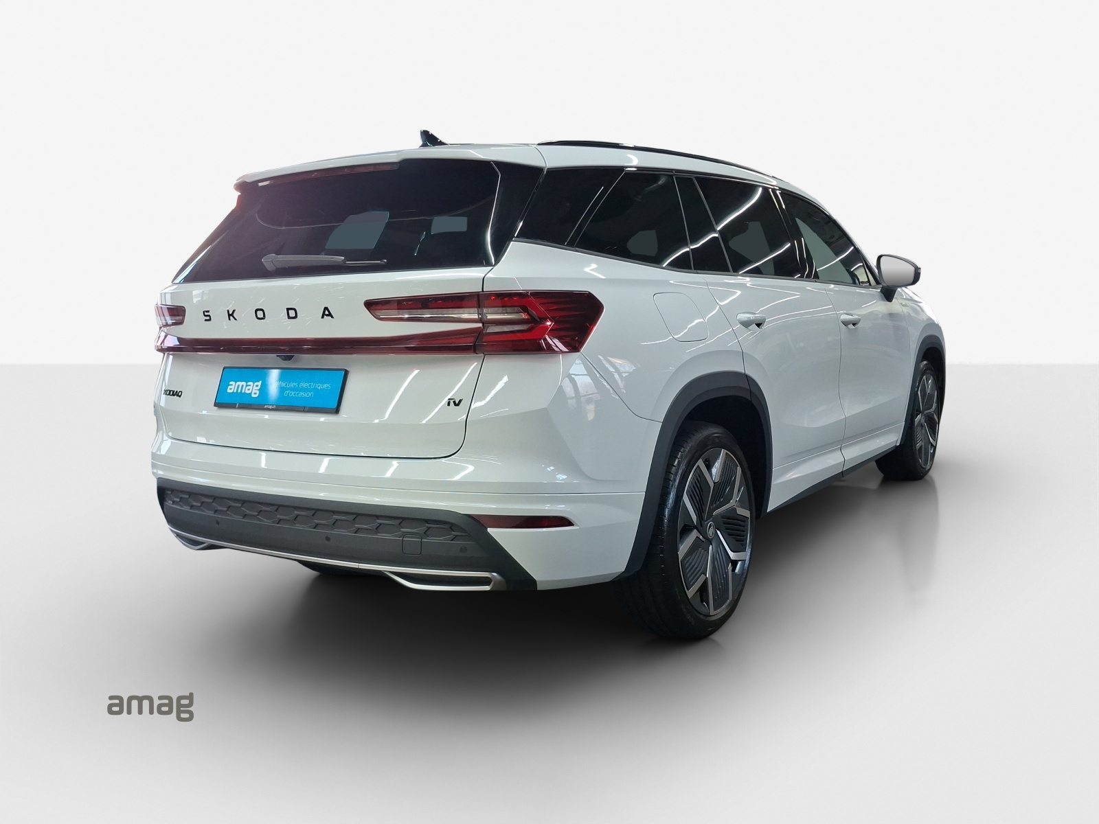 SKODA Kodiaq iV Sportline, Voll-Hybrid Benzin/Elektro, Occasion / Gebraucht, Automatik - 6